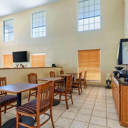 Best Western Executive Inn Hallettsville Exterior foto