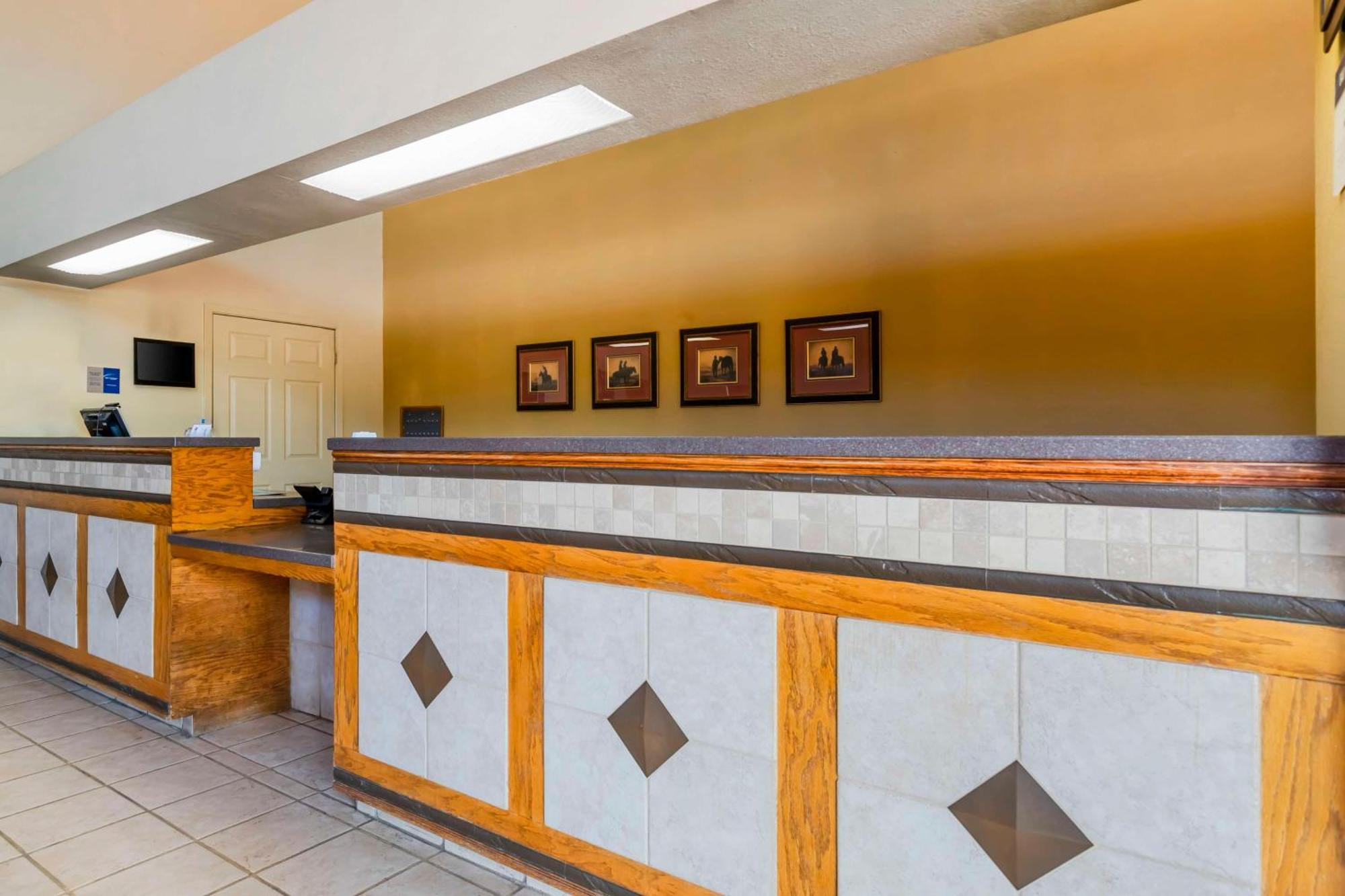 Best Western Executive Inn Hallettsville Exterior foto